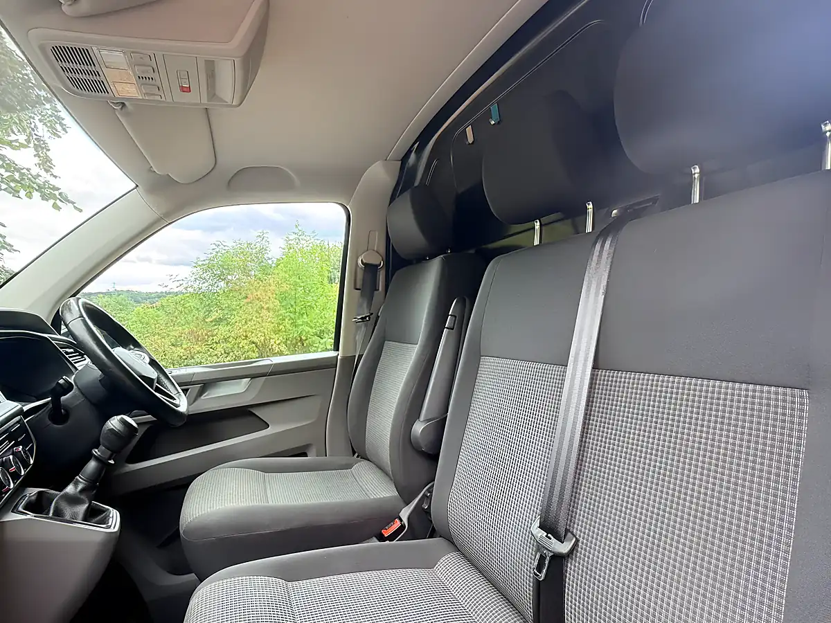Used 2022 Volkswagen Transporter Startline Metallic Black - Interior and Exterior details 12