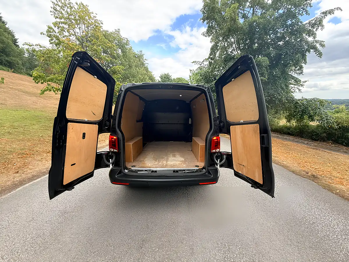 Used 2022 Volkswagen Transporter Startline Metallic Black - Interior and Exterior details 5