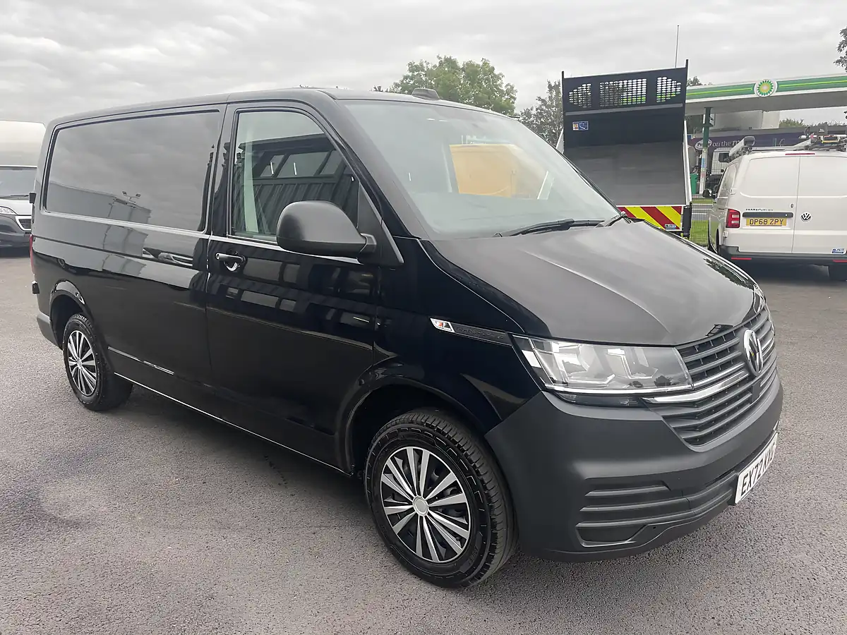 Used 2022 Volkswagen Transporter Startline Swb Black - Interior and Exterior details 4