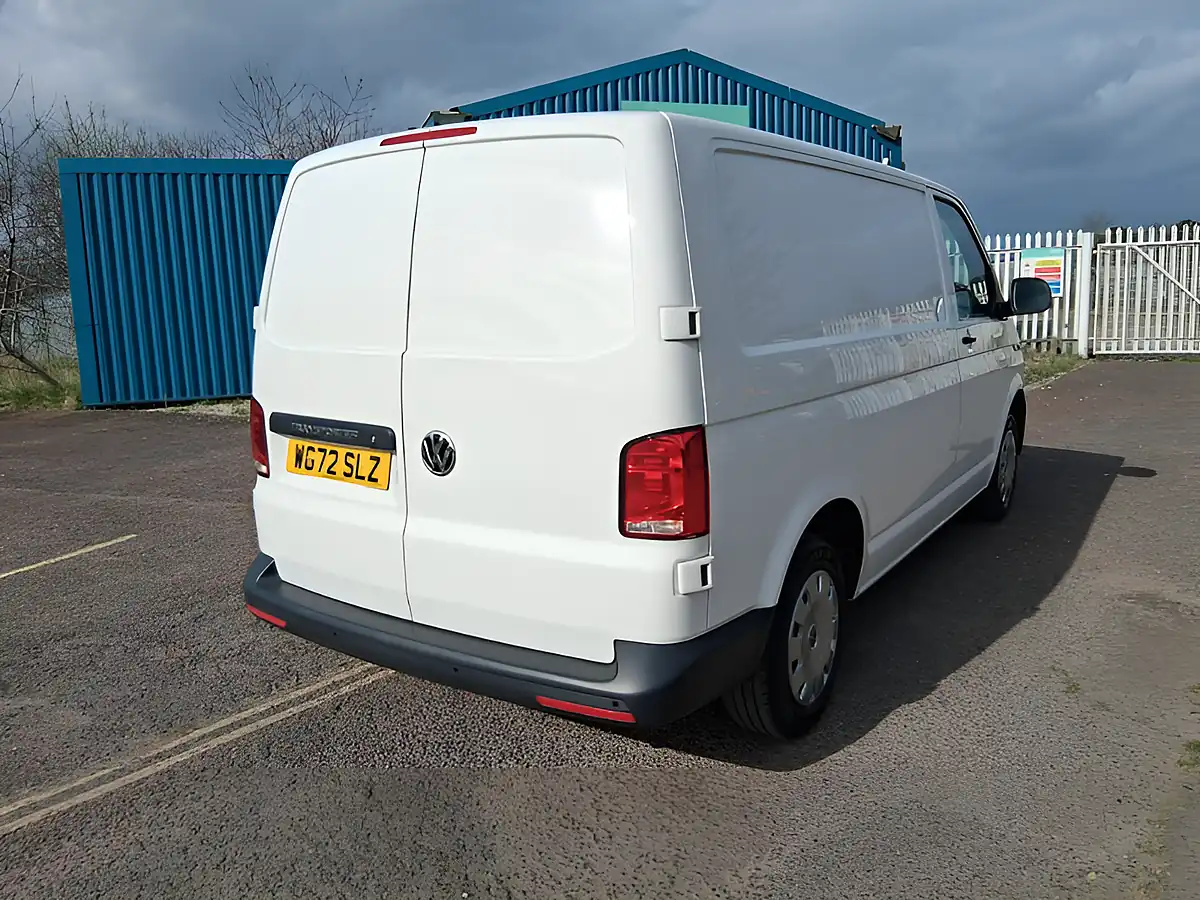 Used 2022 Volkswagen Transporter Startline White - Interior and Exterior details 5