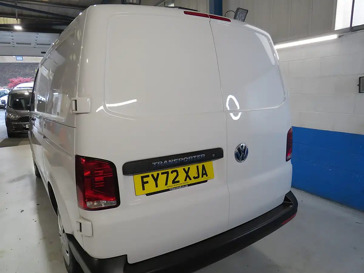 Used 2022 Volkswagen Transporter Startline White - Interior and Exterior details 6