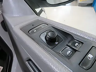 Used 2022 Volkswagen Transporter Startline White - Interior and Exterior details 9