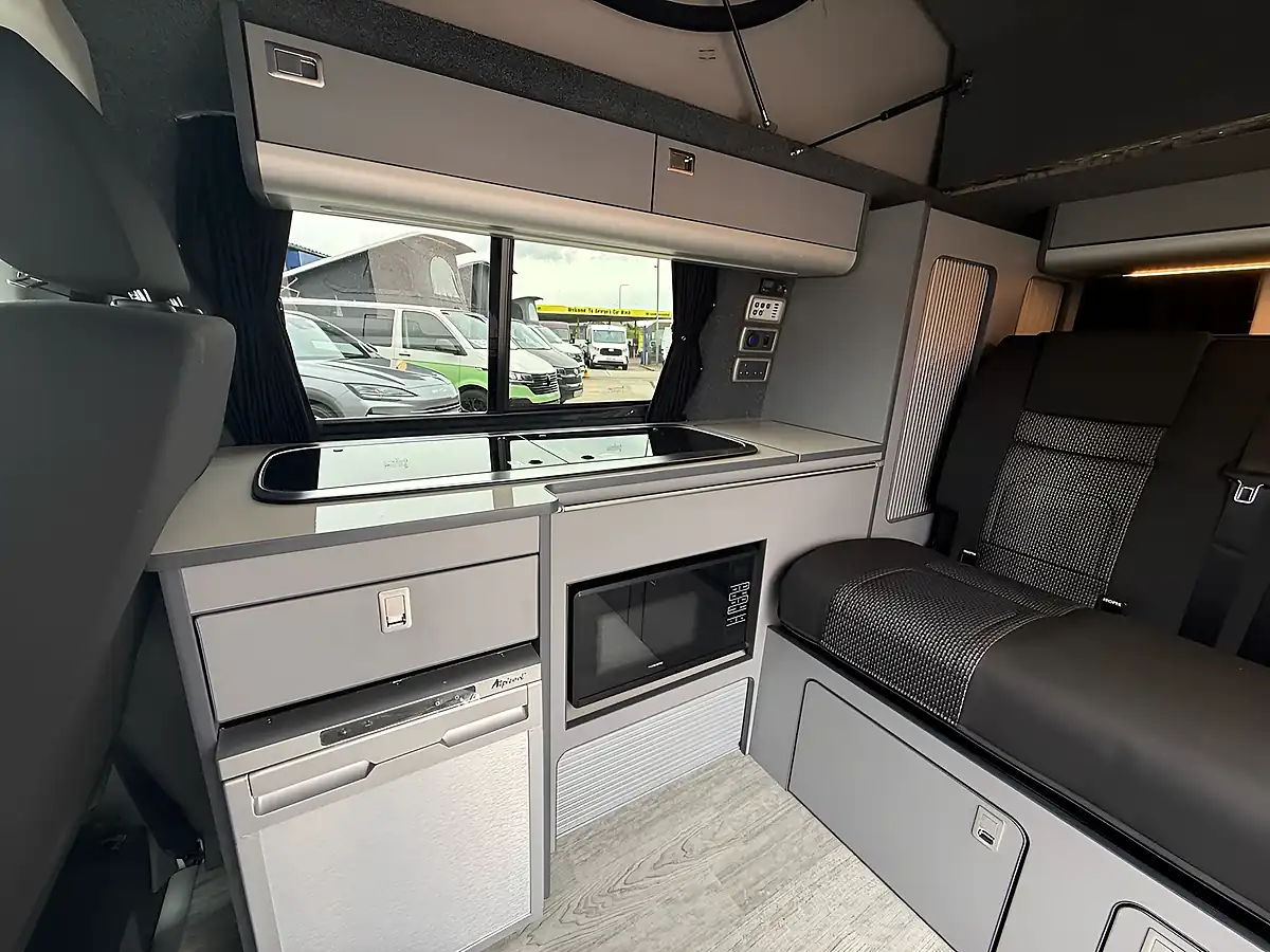 Used 2022 Volkswagen Transporter T28 Camper White - Interior and Exterior details 17