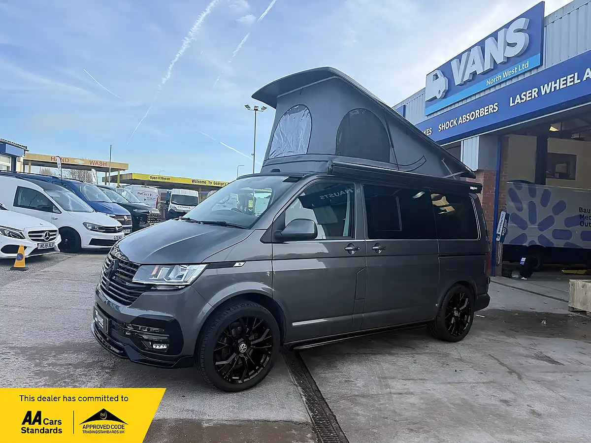 Used 2022 Volkswagen Transporter T28 Highline Grey - Interior and Exterior details 3