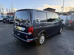 Used 2022 Volkswagen Transporter T30 Highline Blue - Interior and Exterior details 4