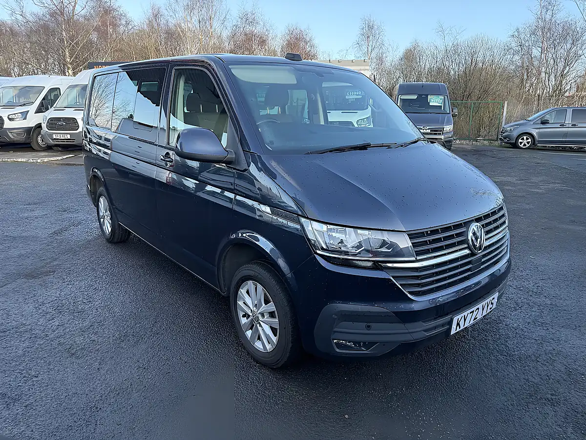 Used 2022 Volkswagen Transporter T30 Highline Blue - Interior and Exterior details 5
