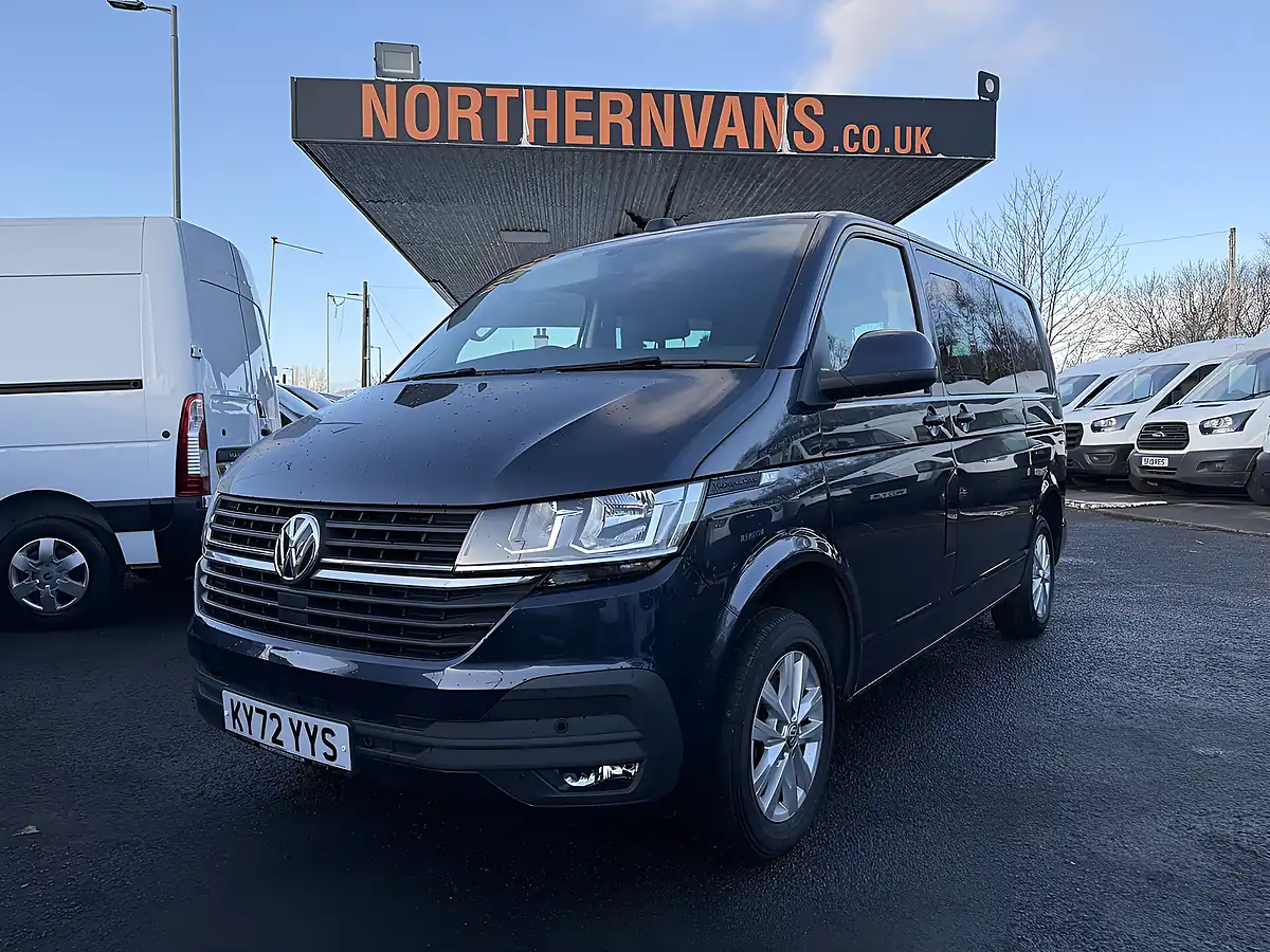 Used 2022 Volkswagen Transporter T30 Highline Blue - Interior and Exterior details 6