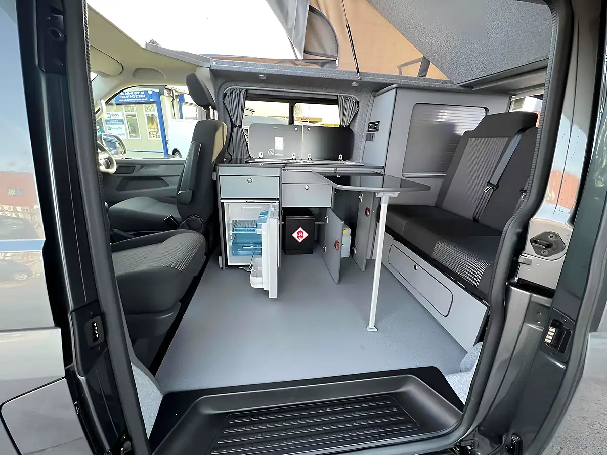 Used 2022 Volkswagen Transporter T30 Highline Grey - Interior and Exterior details 11