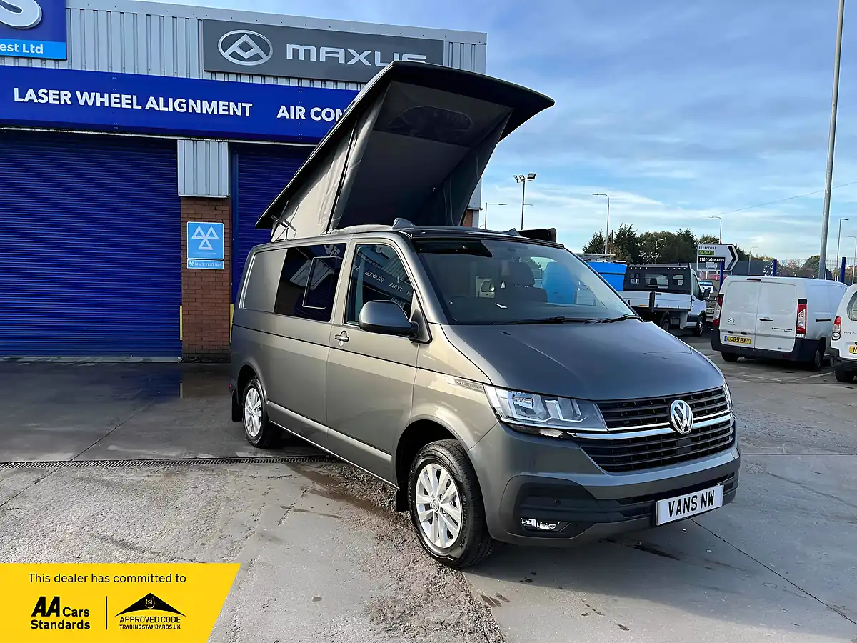 Used 2022 Volkswagen Transporter T30 Highline Grey - Interior and Exterior details 8