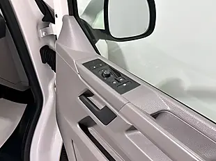 Used 2022 Volkswagen Transporter T30 Highline White - Interior and Exterior details 12
