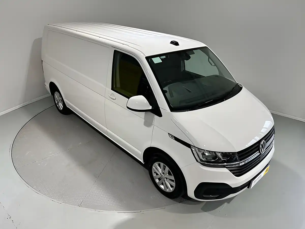 Used 2022 Volkswagen Transporter T30 Highline White - Interior and Exterior details 3