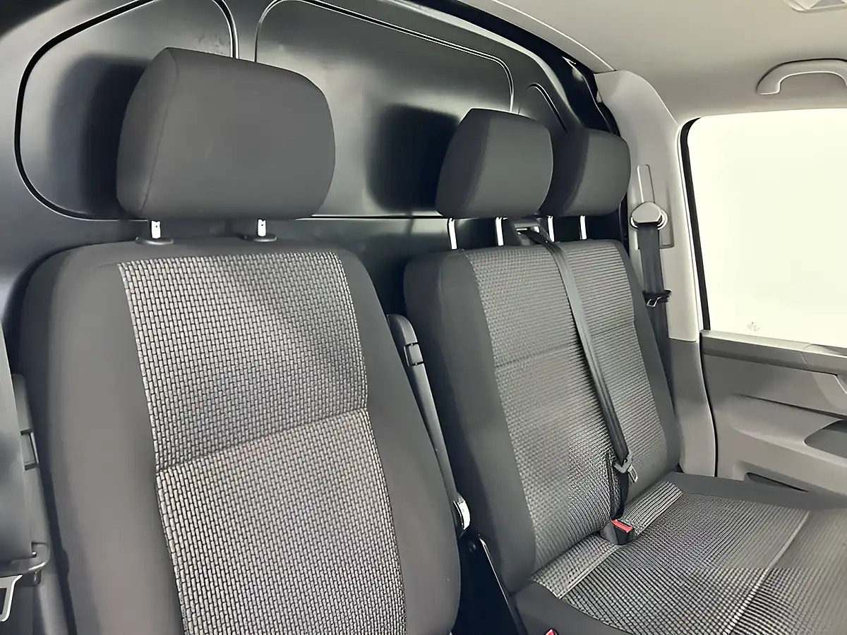 Used 2022 Volkswagen Transporter T30 Highline White - Interior and Exterior details 7