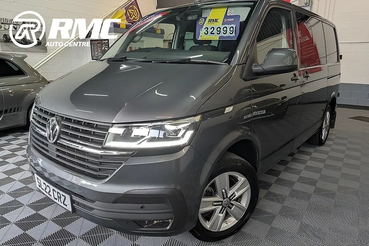 Used 2022 Volkswagen Transporter T32 Highline Kombi Double Cab Grey - Front View