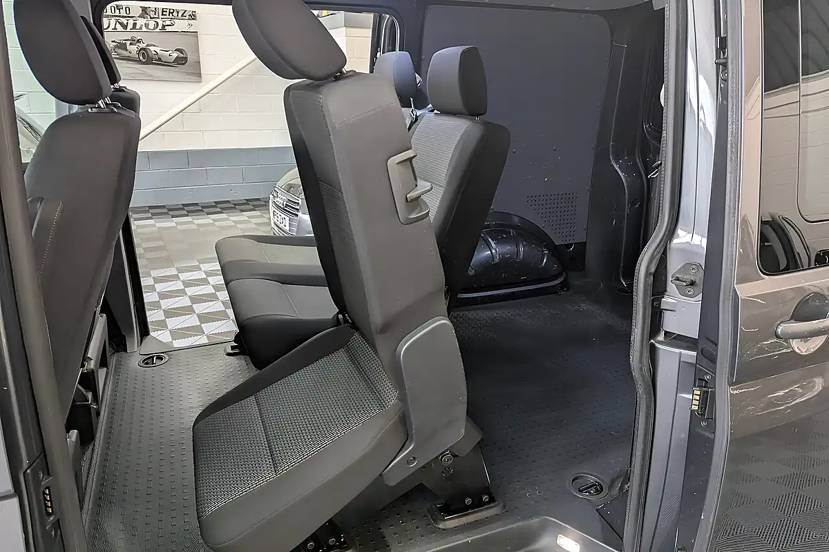 Used 2022 Volkswagen Transporter T32 Highline Kombi Double Cab Grey - Interior and Exterior details 19