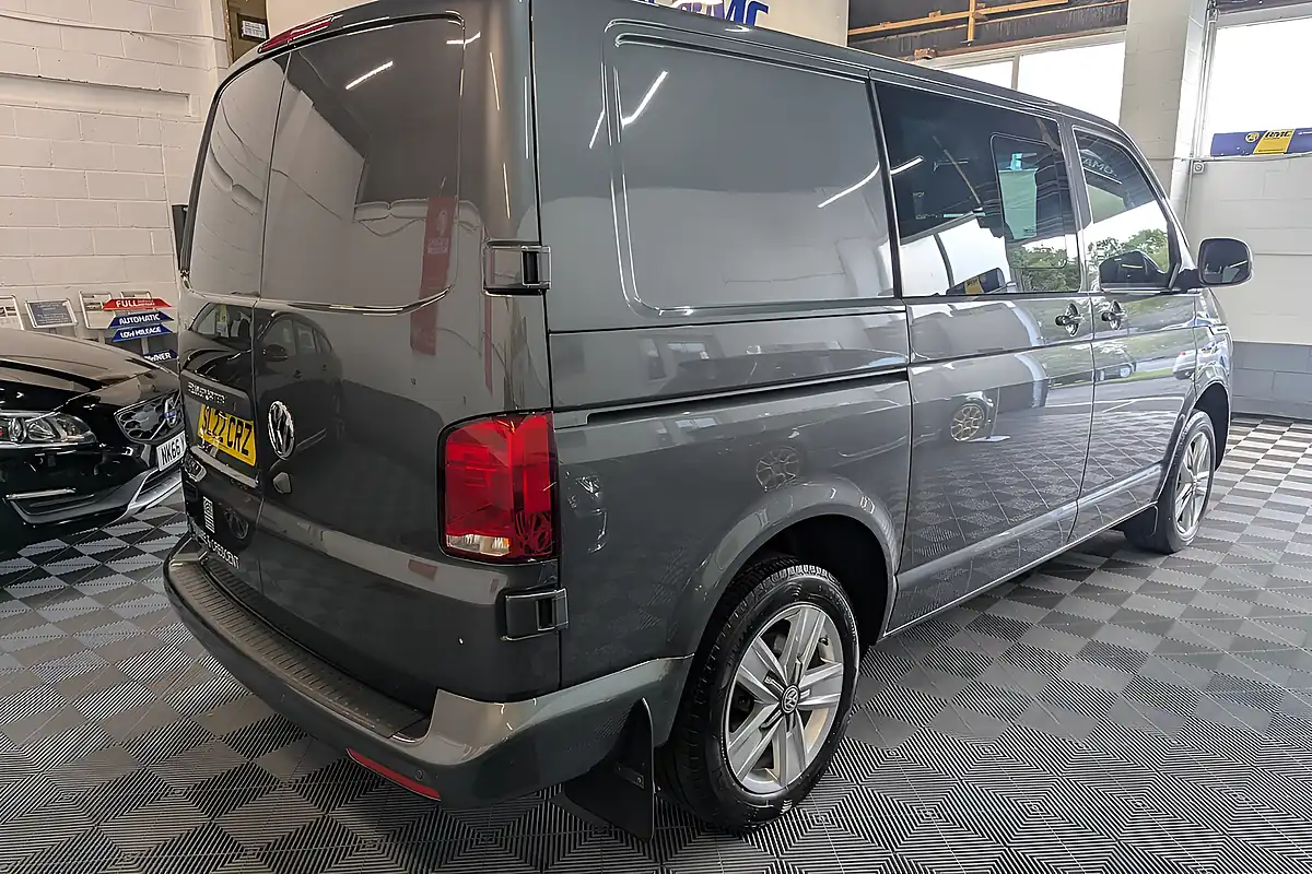Used 2022 Volkswagen Transporter T32 Highline Kombi Double Cab Grey - Interior and Exterior details 6