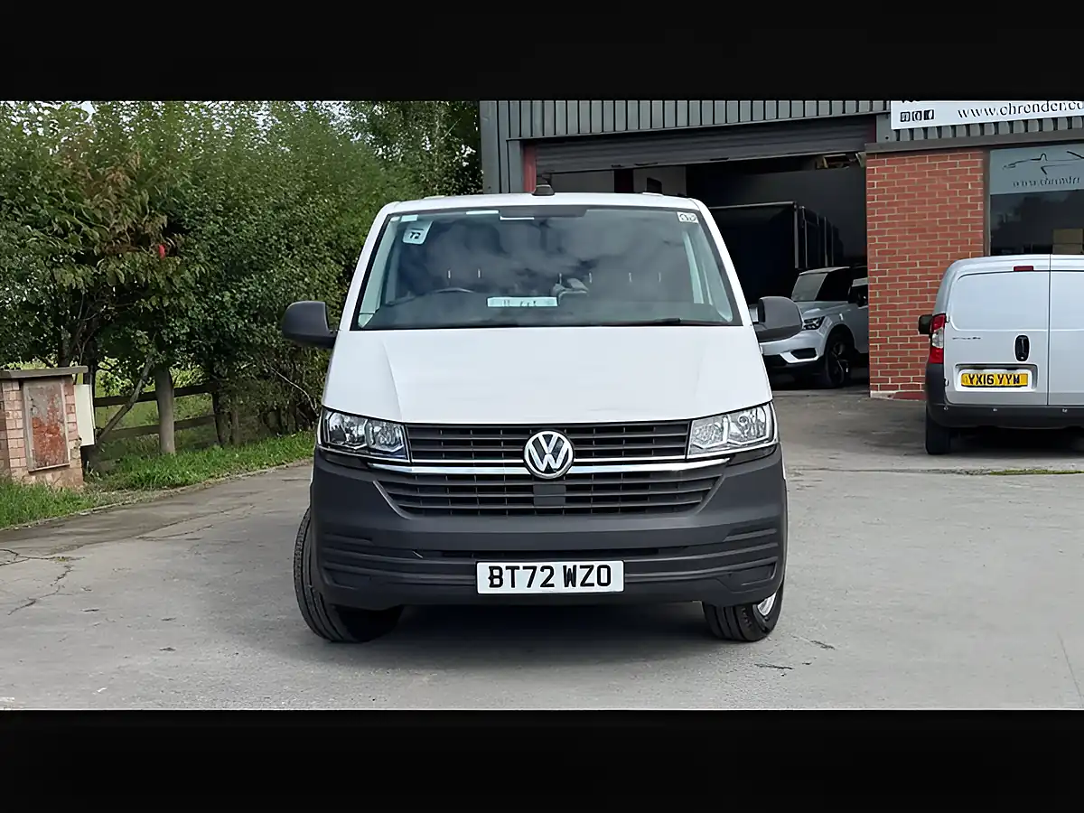Used 2022 Volkswagen Transporter T32 Startline White - Interior and Exterior details 17