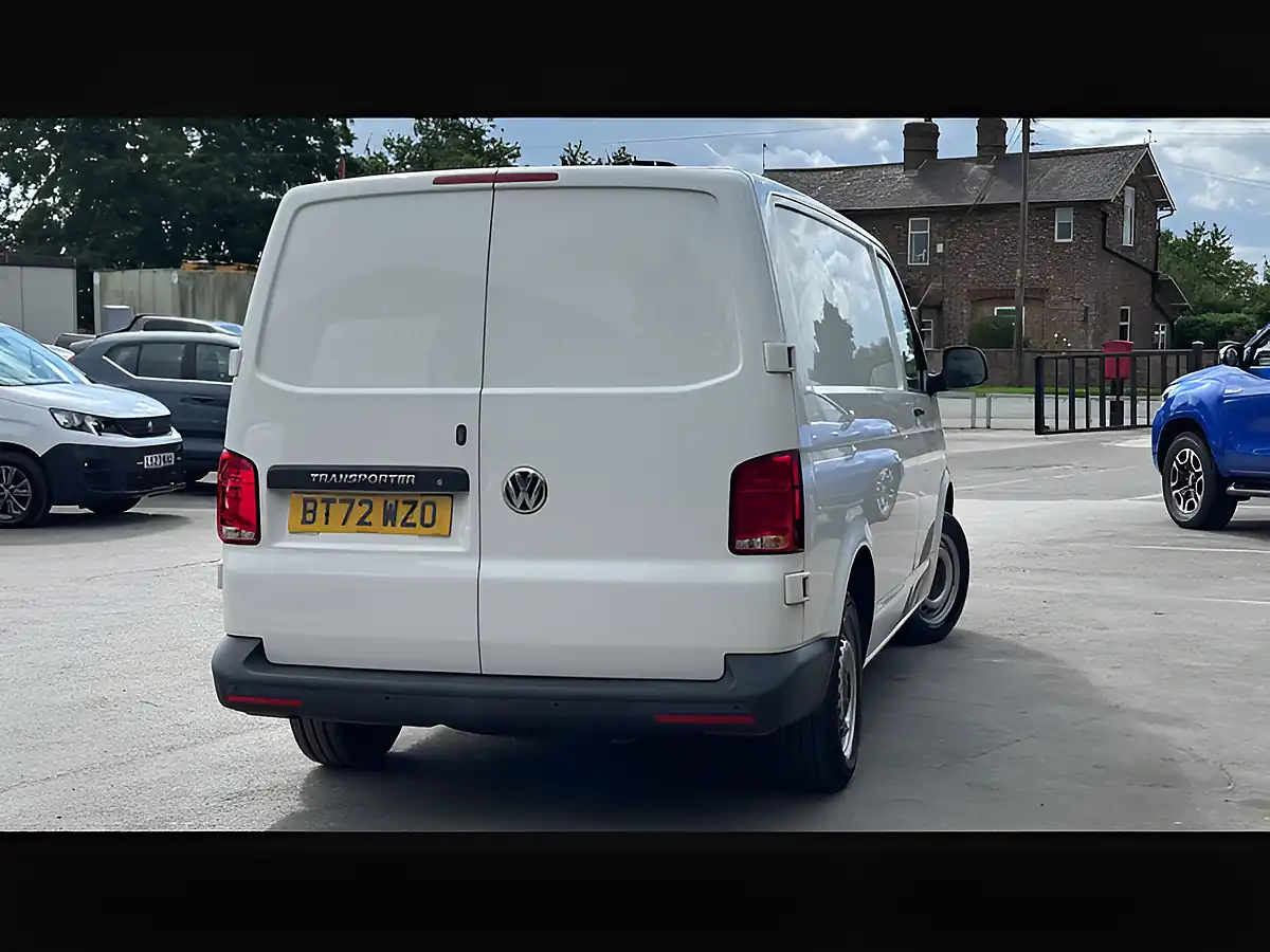Used 2022 Volkswagen Transporter T32 Startline White - Interior and Exterior details 4
