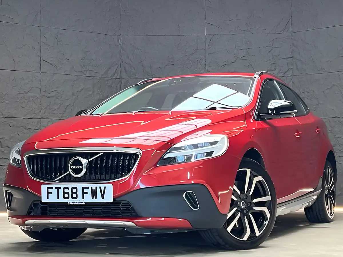 Used 2022 Volvo 100 Series Plus Blue - Interior and Exterior details 11