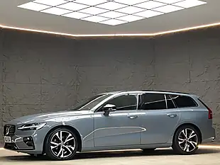 Used 2022 Volvo 100 Series Plus Blue - Interior and Exterior details 2