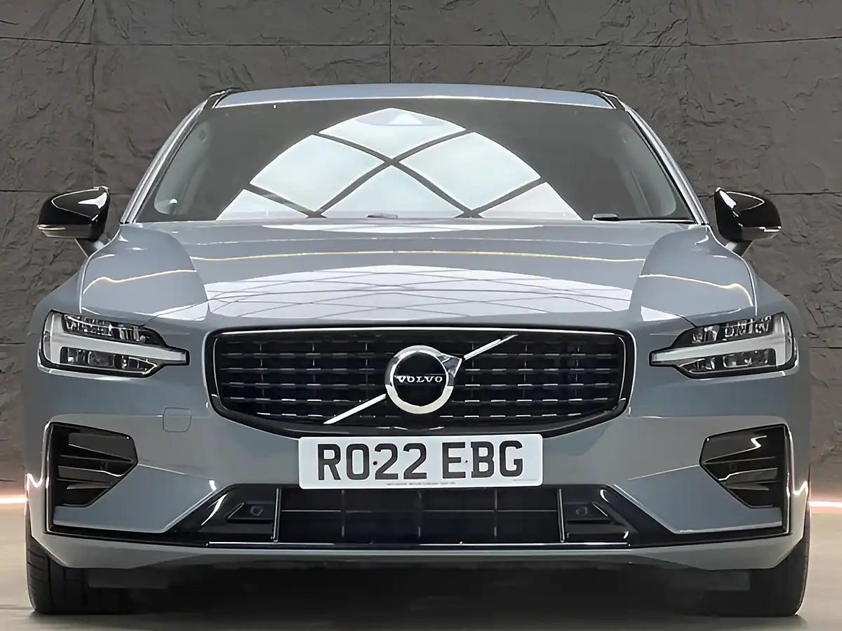 Used 2022 Volvo 100 Series Plus Blue - Interior and Exterior details 3