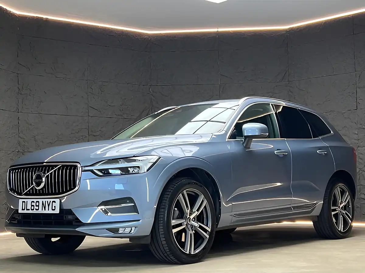Used 2022 Volvo 100 Series Plus Blue - Interior and Exterior details 4