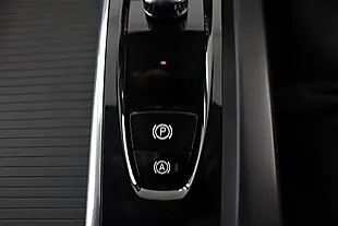 Used 2022 Volvo V60 Momentum Black - Interior and Exterior details 13