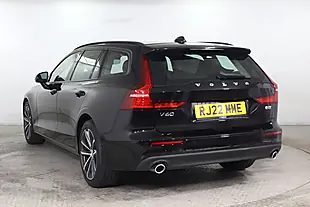 Used 2022 Volvo V60 Momentum Black - Interior and Exterior details 4