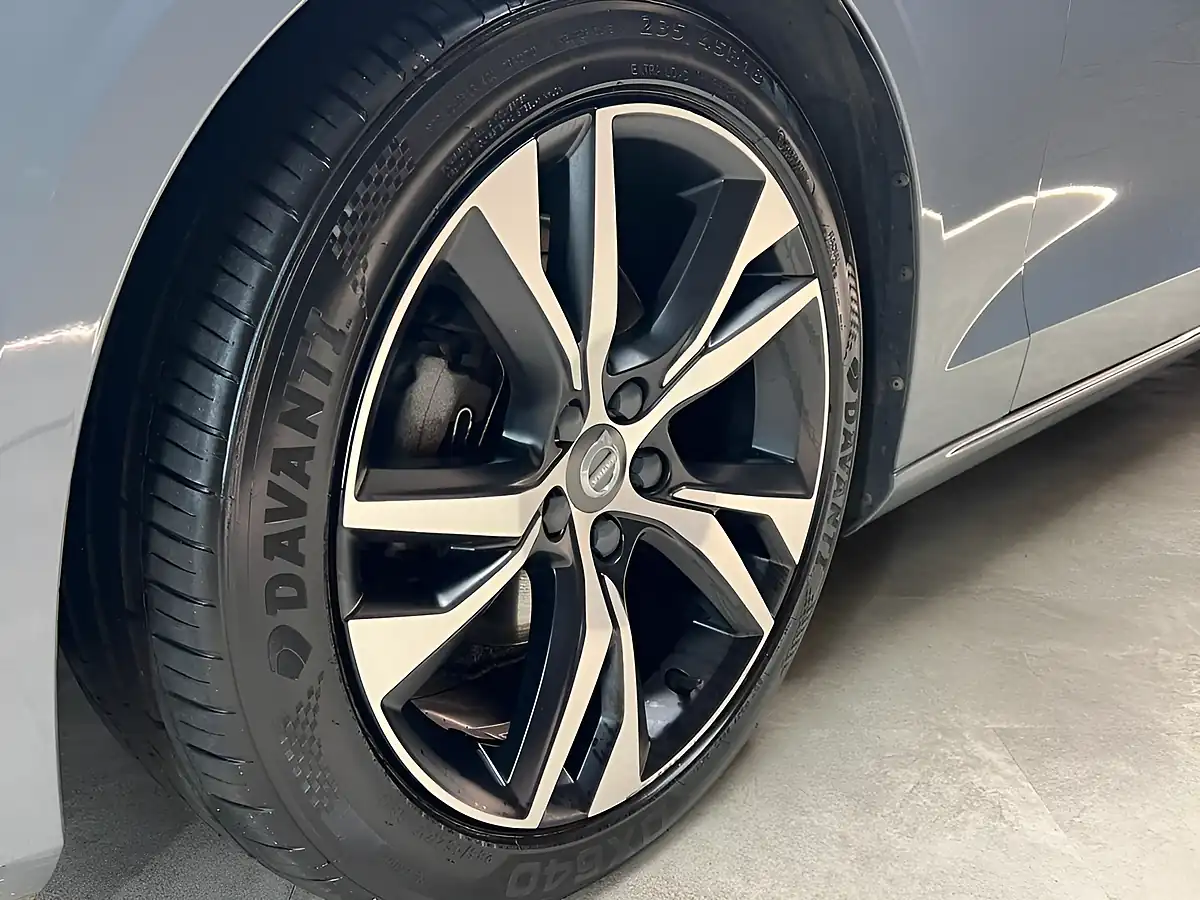 Used 2022 Volvo V60 Plus Thunder Grey - Interior and Exterior details 19