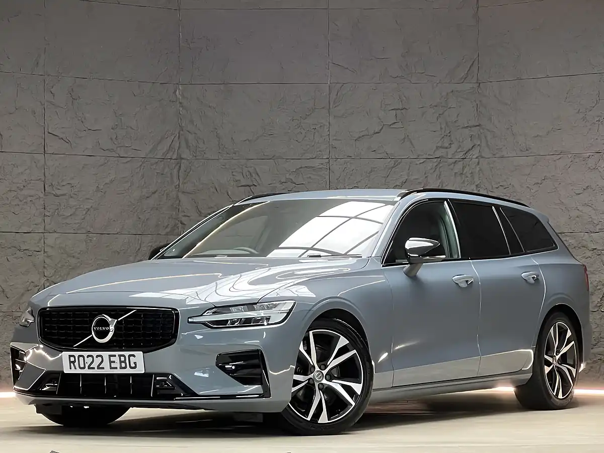 Used 2022 Volvo V60 Plus Thunder Grey - Interior and Exterior details 5