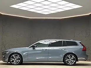 Used 2022 Volvo V60 Plus Thunder Grey - Interior and Exterior details 8