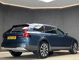 Used 2022 Volvo V90 Cross Country Plus Denim Blue - Interior and Exterior details 10