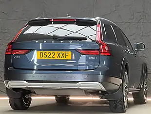 Used 2022 Volvo V90 Cross Country Plus Denim Blue - Interior and Exterior details 11
