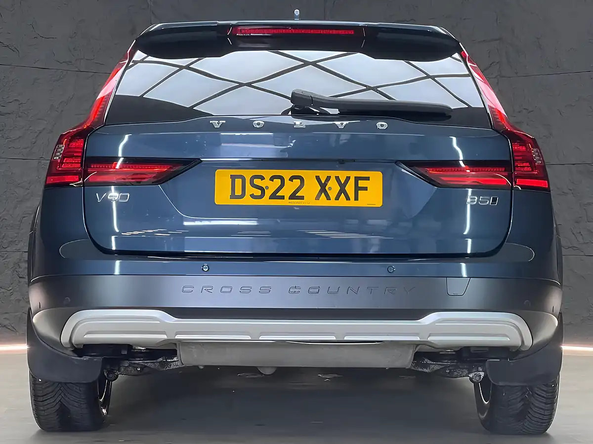 Used 2022 Volvo V90 Cross Country Plus Denim Blue - Interior and Exterior details 12