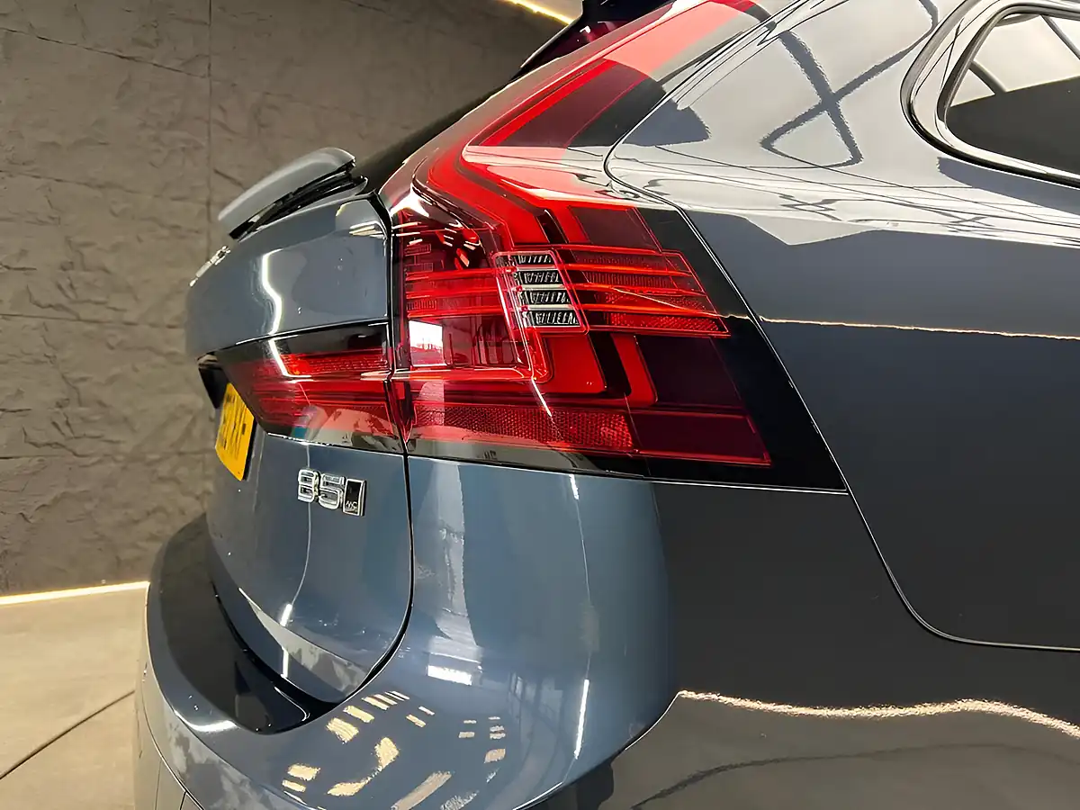 Used 2022 Volvo V90 Cross Country Plus Denim Blue - Interior and Exterior details 14