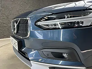 Used 2022 Volvo V90 Cross Country Plus Denim Blue - Interior and Exterior details 16
