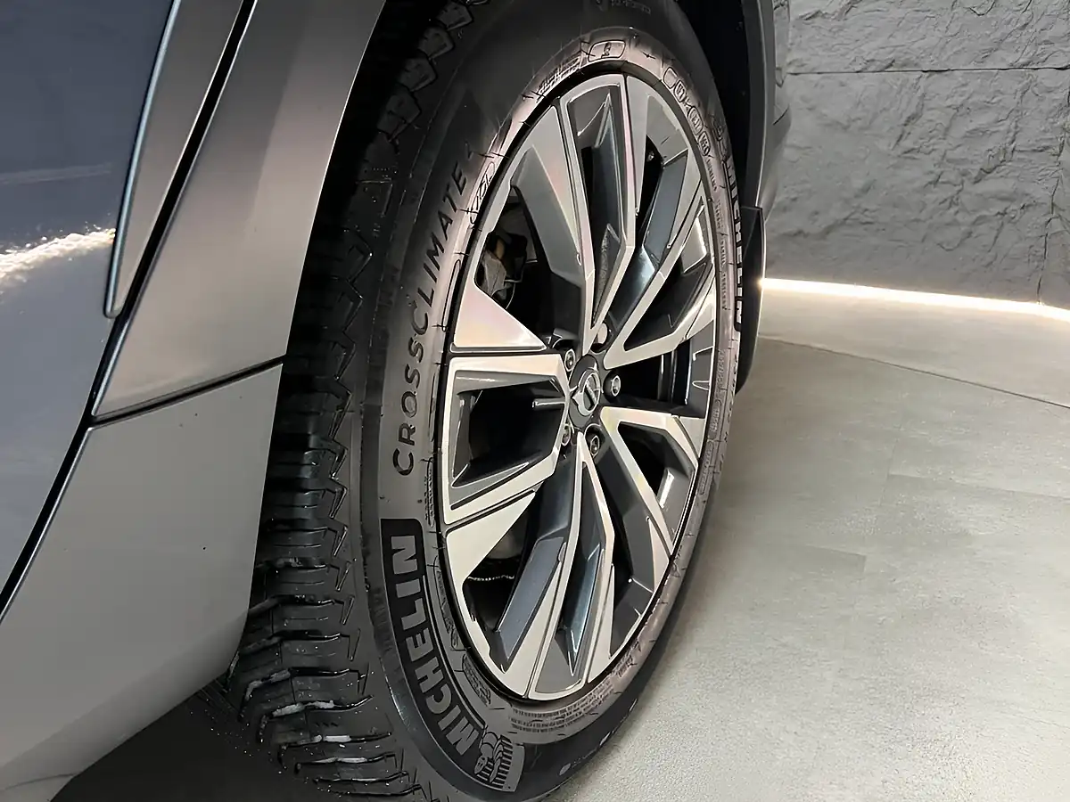 Used 2022 Volvo V90 Cross Country Plus Denim Blue - Interior and Exterior details 18