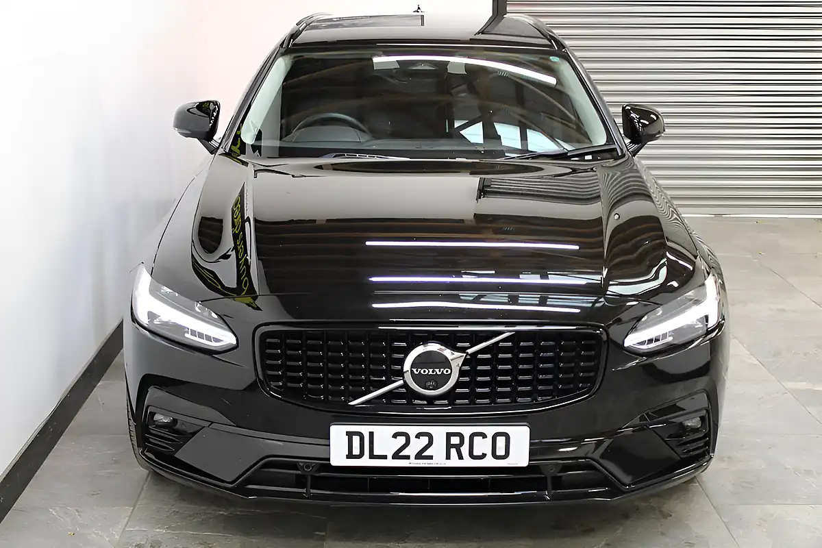 Used 2022 Volvo V90 Plus Black - Interior and Exterior details 14