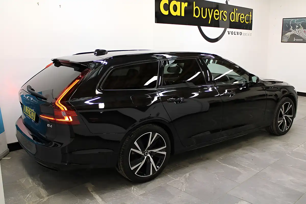 Used 2022 Volvo V90 Plus Black - Interior and Exterior details 4