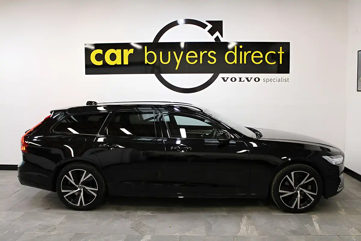 Used 2022 Volvo V90 Plus Black - Interior and Exterior details 8