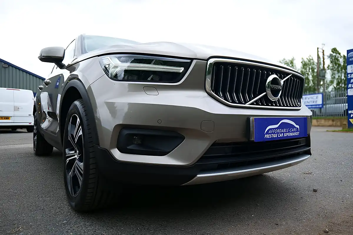 Used 2022 Volvo XC40 Inscription Pro Pebble Grey - Interior and Exterior details 16