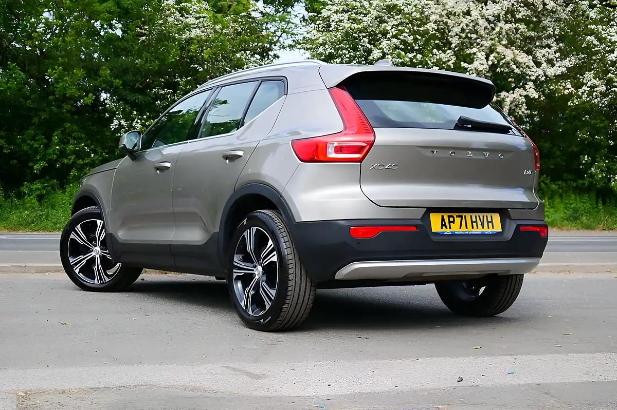 Used 2022 Volvo XC40 Inscription Pro Pebble Grey - Interior and Exterior details 2
