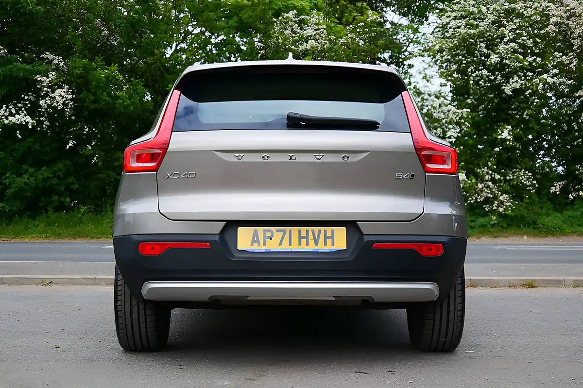 Used 2022 Volvo XC40 Inscription Pro Pebble Grey - Interior and Exterior details 5