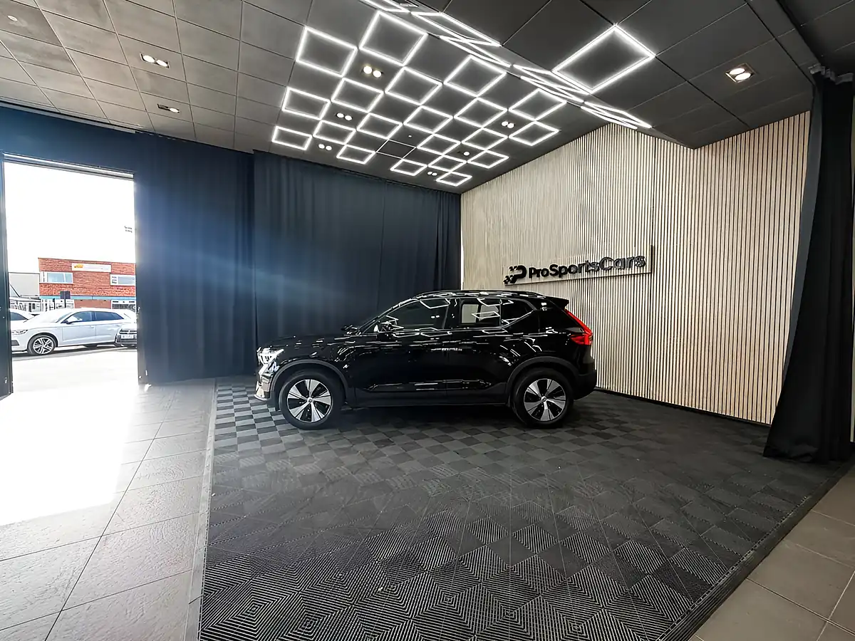Used 2022 Volvo XC40 Plus Black - Interior and Exterior details 10