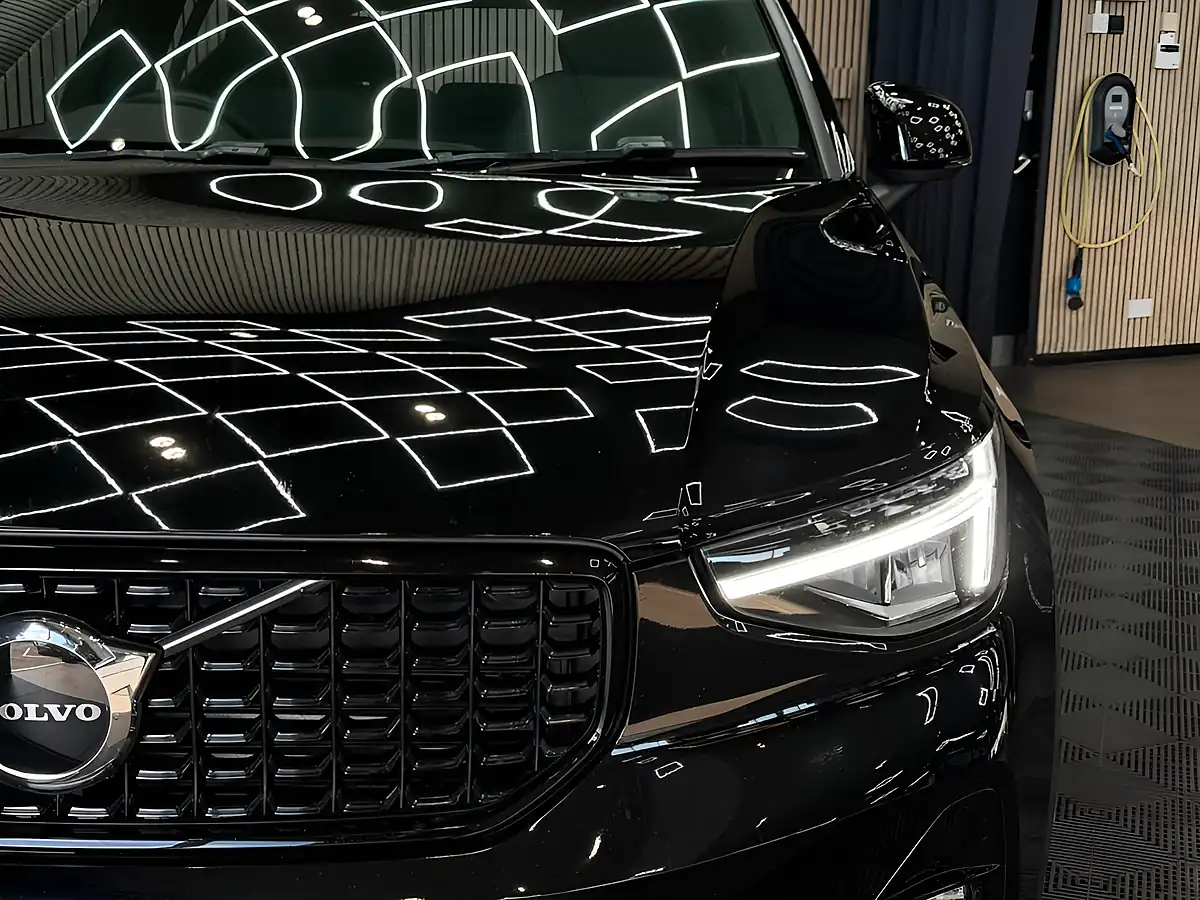 Used 2022 Volvo XC40 Plus Black - Interior and Exterior details 11