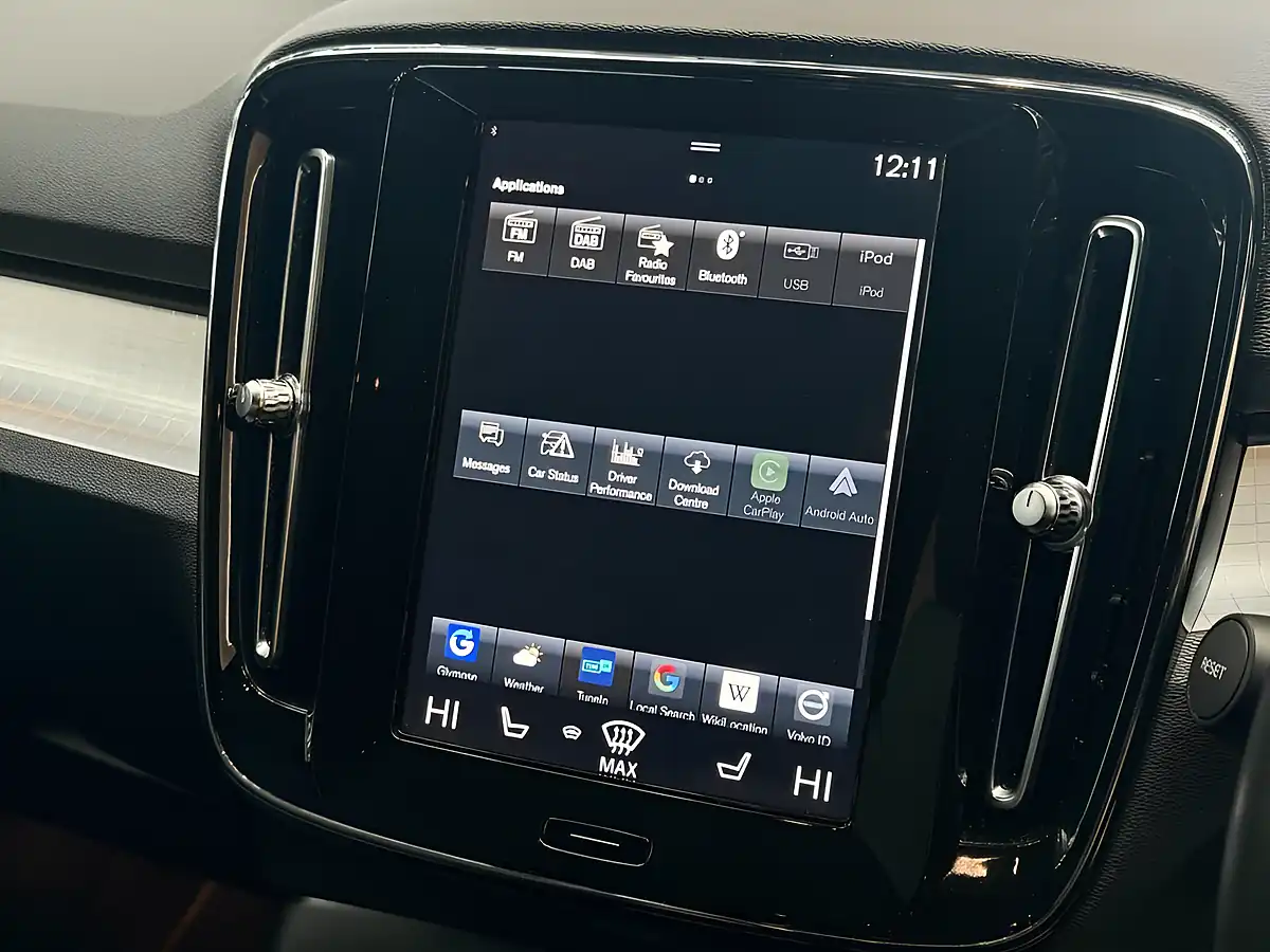 Used 2022 Volvo XC40 Plus Black - Interior and Exterior details 14