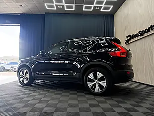 Used 2022 Volvo XC40 Plus Black - Interior and Exterior details 17