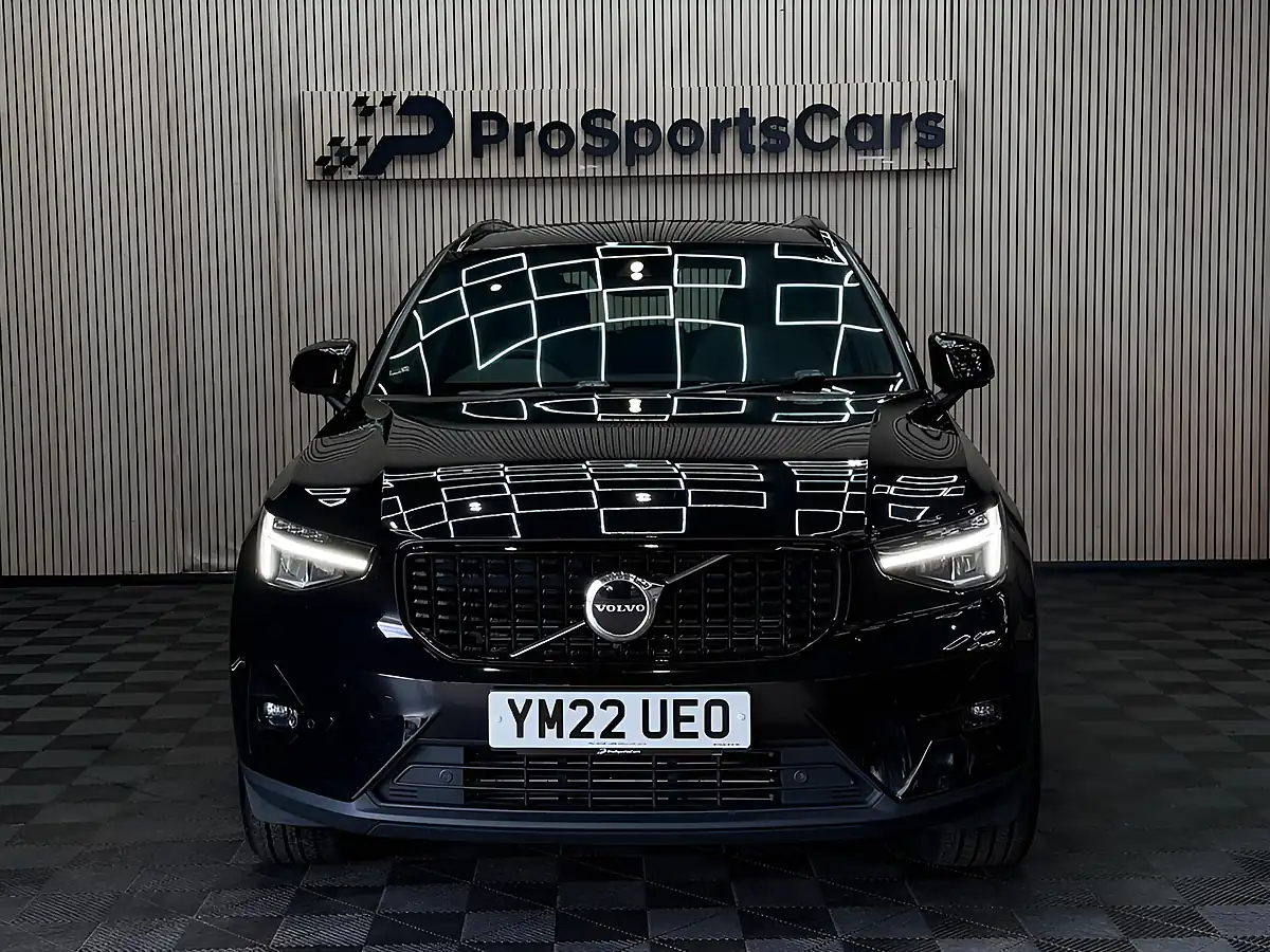 Used 2022 Volvo XC40 Plus Black - Interior and Exterior details 3