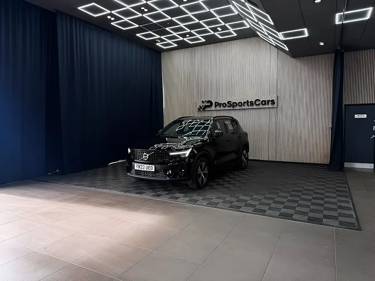 Used 2022 Volvo XC40 Plus Black - Interior and Exterior details 5