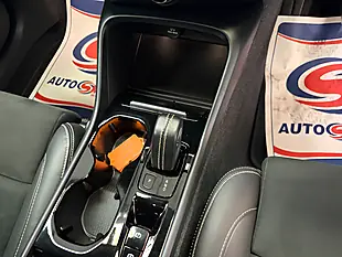 Used 2022 Volvo XC40 R-Design Pro Blue - Interior and Exterior details 13