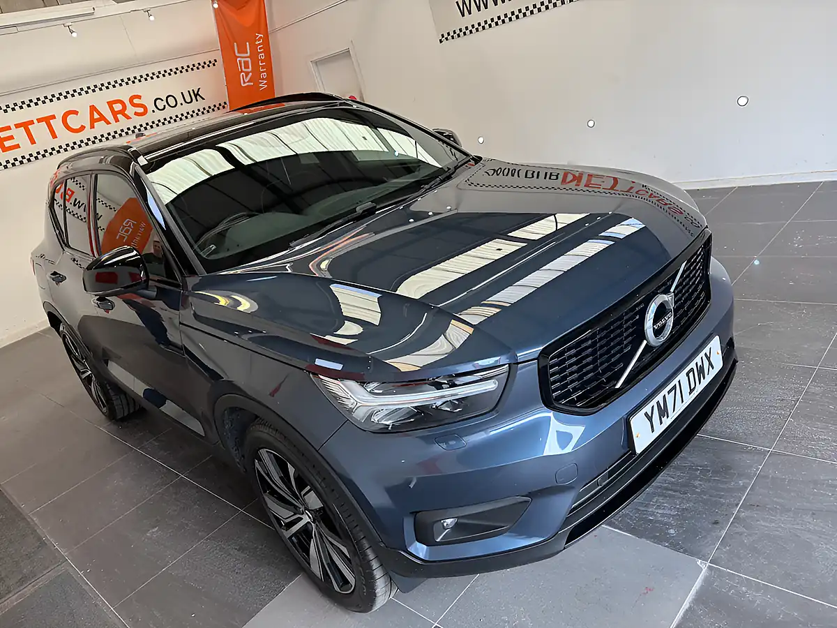 Used 2022 Volvo XC40 R-Design Pro Blue - Interior and Exterior details 18